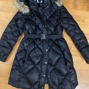 A Pea in the Pod belted maternity puffy coat